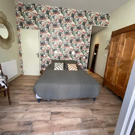 Frühstückspension Maison Cote Halle La De L'artiste Saint-Flour (Cantal)