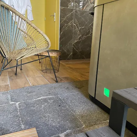 Maison Cote Halle La De L'artiste Frühstückspension